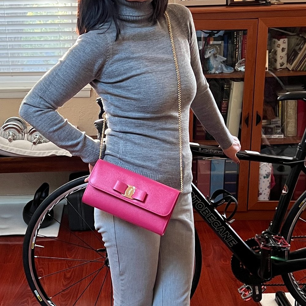 Salvatore Ferragamo – Vera Bow mini bag (Never used)